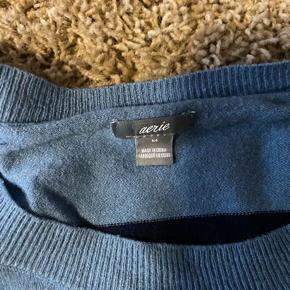 Aerie blue and black sweater size M - Picture 4 of 4